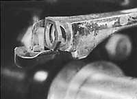 Замена задних тормозных колодок на барабанных тормозах Peugeot 405